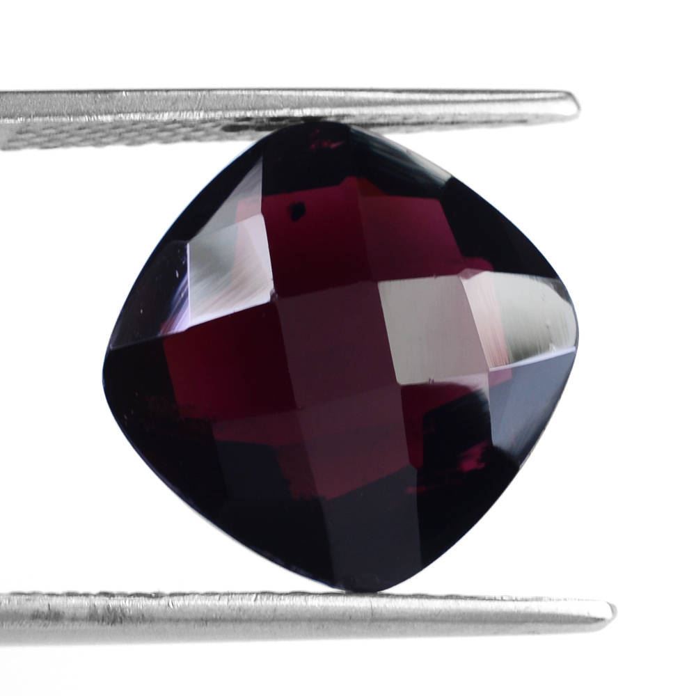 DARK RED GARNET BRIOLETTE CHECKER CUT CUSHION  (SI) 13MM 9.70 Cts.