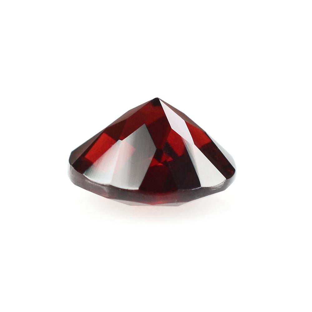 DARK RED GARNET CHECKER CUT ROUND 6MM 1.05 Cts.