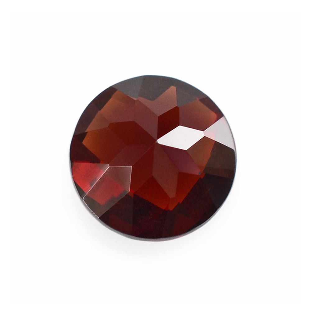 DARK RED GARNET CHECKER CUT ROUND 6MM 1.05 Cts.