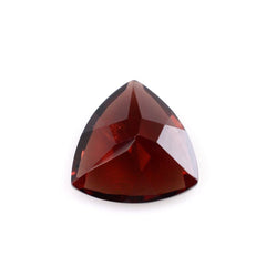 RED GARNET CUT TRILLION 8MM (MEDIUM/CLEAN) 1.75 Cts.