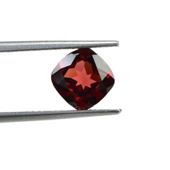 GARNET CUT CUSHION (MEDIUM)(CLEAN) 8.00X8.00 MM 2.68 Cts.