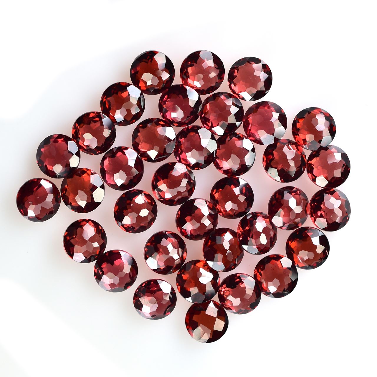 GARNET IRREGULAR BRIOLETTE ROUND (OPEN RED)(CLEAN) 6.00X6.00 MM 1.10 Cts.