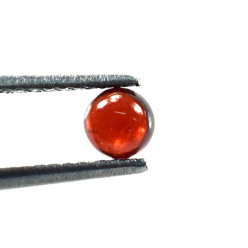 GARNET PLAIN ROUND CAB (MEDIUM RED)(VSI) 4.00X4.00 MM 0.40 Cts.