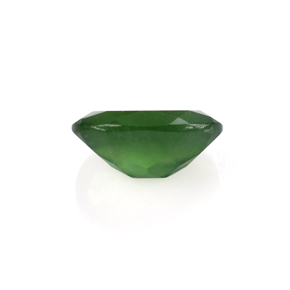 GREEN SERPENTINE CUT OVAL 8X6MM 0.90 Cts.