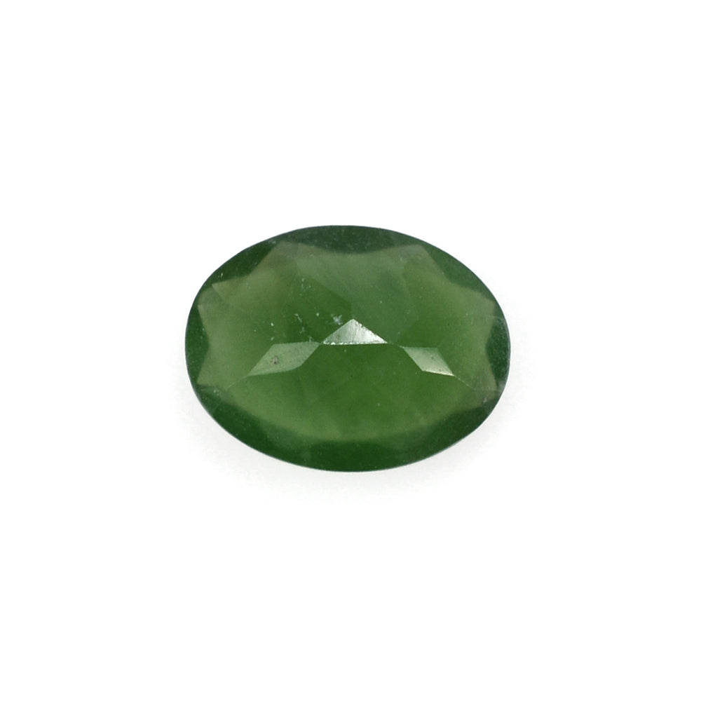 GREEN SERPENTINE CUT OVAL 8X6MM 0.90 Cts.