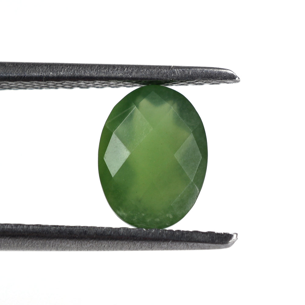 GREEN SERPENTINE CHECKER CUT OVAL 8X6MM 1.10 Cts.