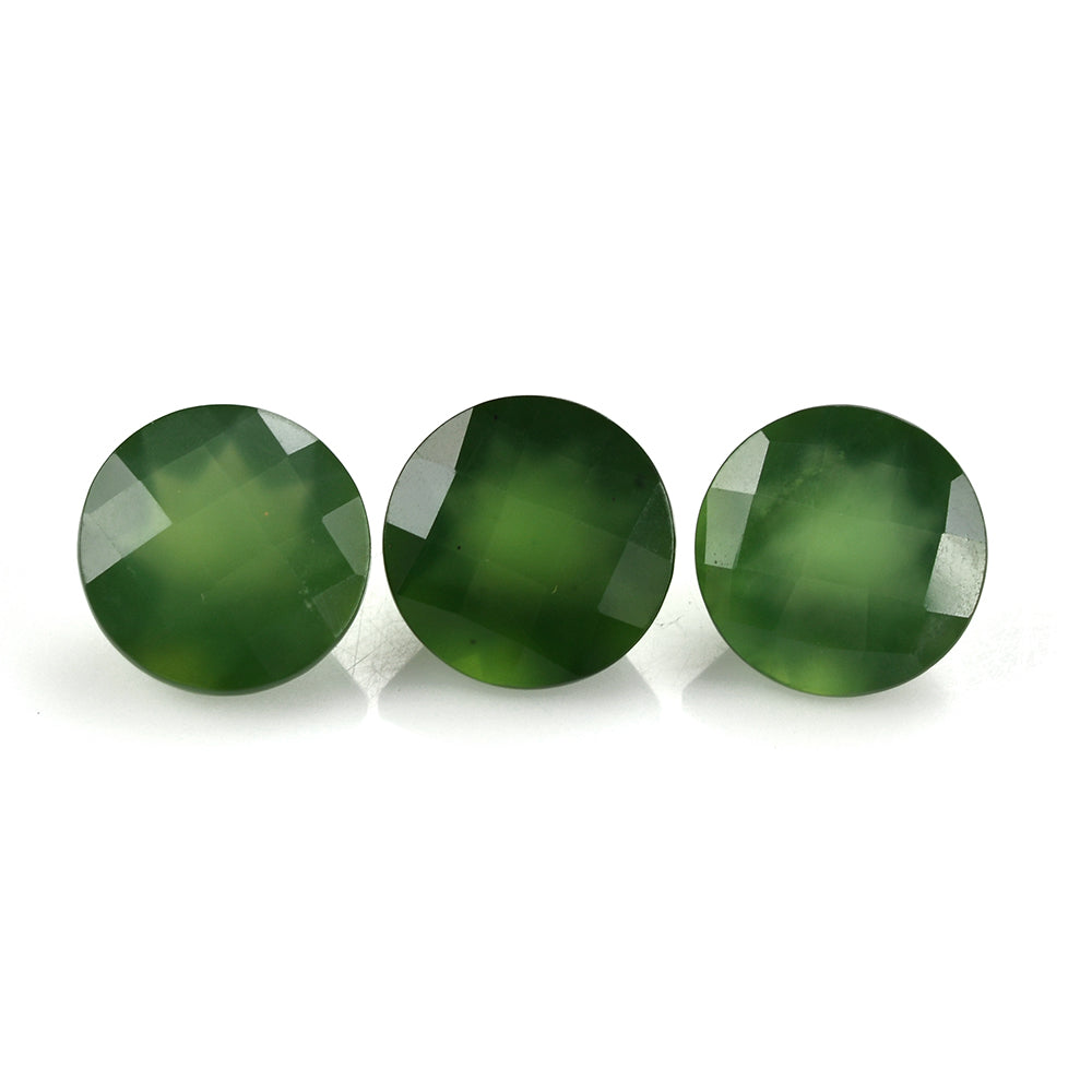 GREEN SERPENTINE CHECKER CUT ROUND 10MM 3.33 cts.