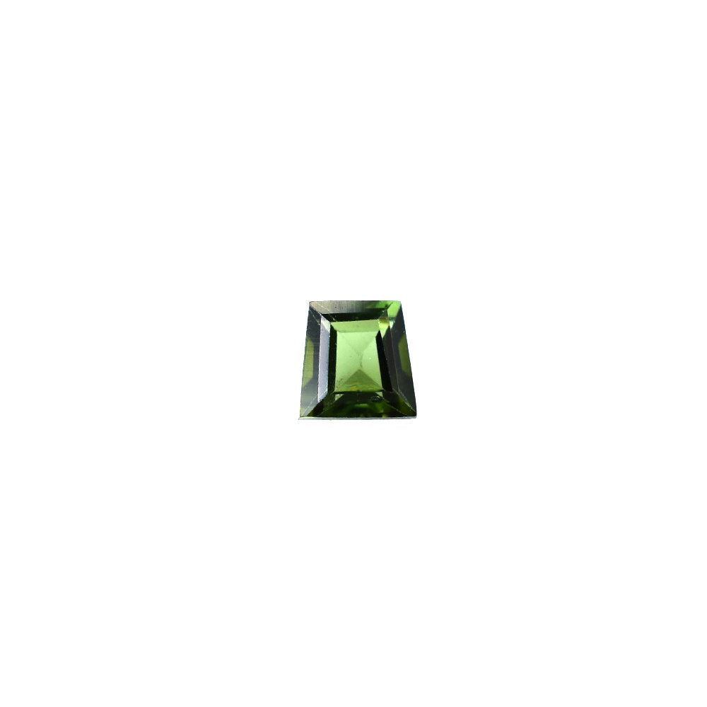 GREEN TOURMALINE CUT TAPER BAGUETTE (DARK/SI) 2.30X2.30X1.90MM 0.06 Cts.