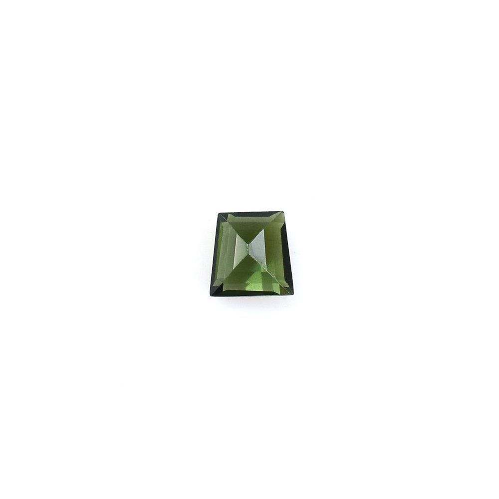 GREEN TOURMALINE CUT TAPER BAGUETTE (DARK/SI) 2.30X2.30X1.90MM 0.06 Cts.
