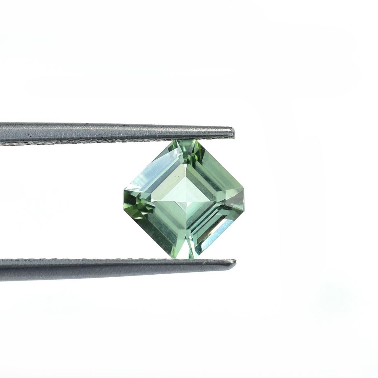 GREEN TOURMALINE CUT SQUARE OCTAGON (LITE/CLEAN) 7.00X7.00 MM 1.60 Cts.