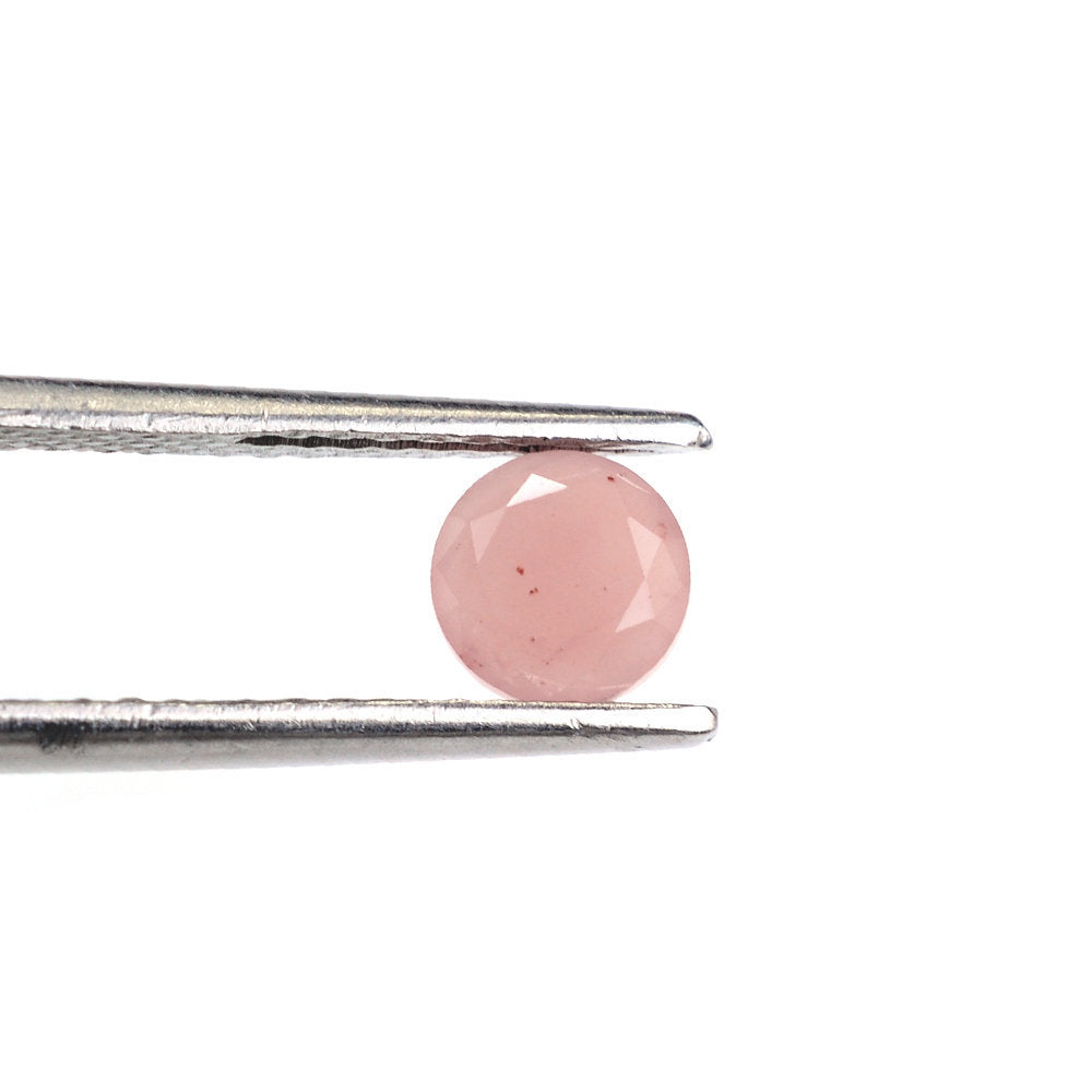 GUAVA QUARTZ BOTH SIDE TABLE CUT ROUND 6MM 0.84 Cts.