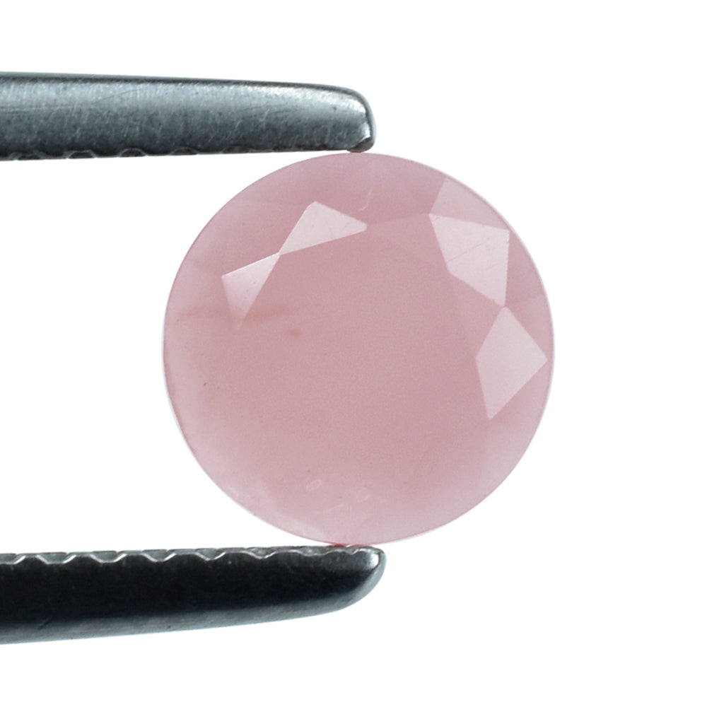 GUAVA QUARTZ TABLE CUT ROUND CAB 6.50MM 0.58 Cts.