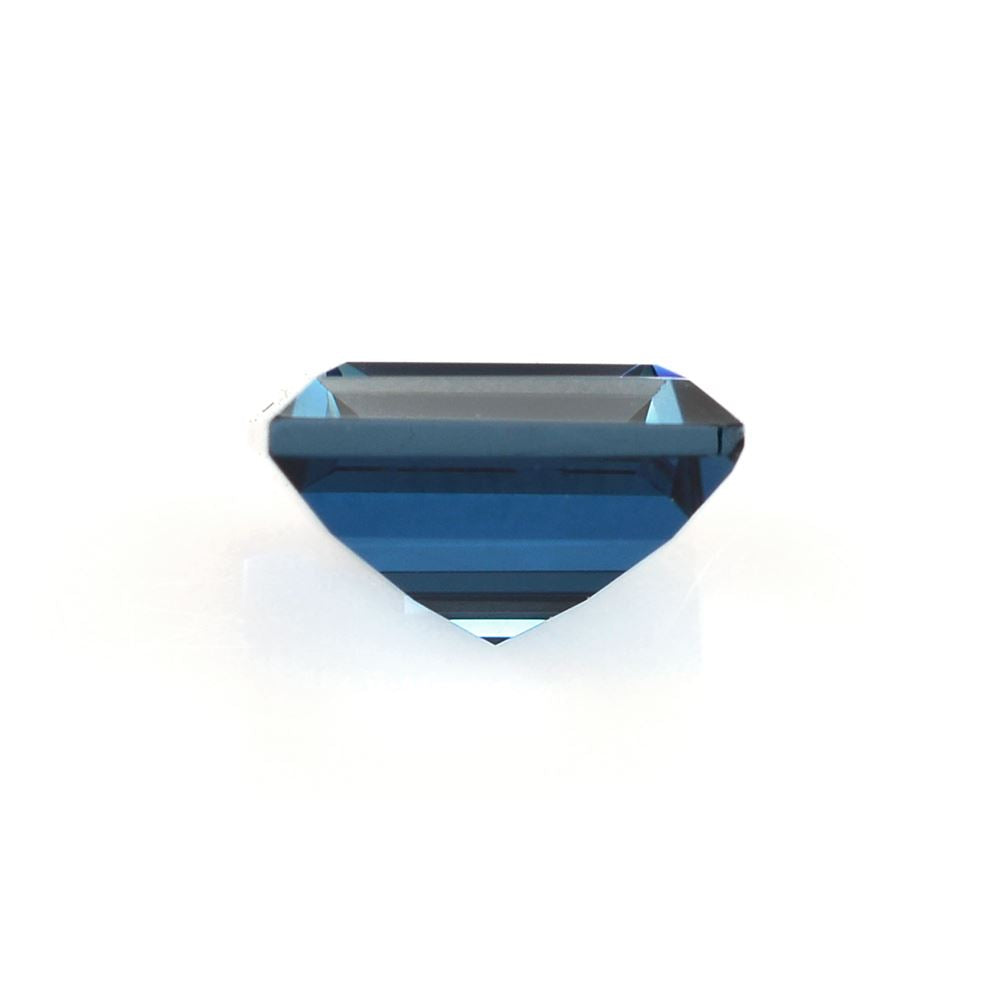 LONDON BLUE TOPAZ CUT SQUARE 8.50MM 3.82Cts.