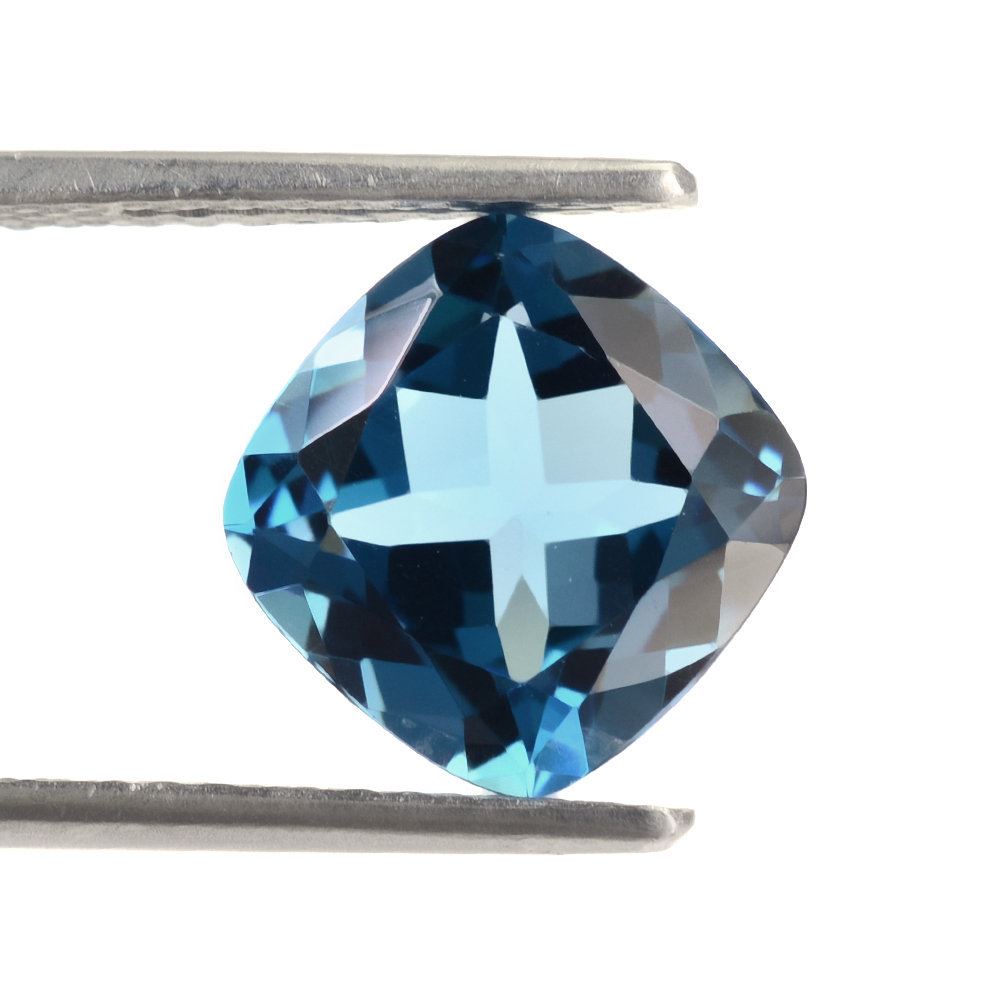 LONDON BLUE TOPAZ CUT CUSHION 10MM 5.24 Cts.