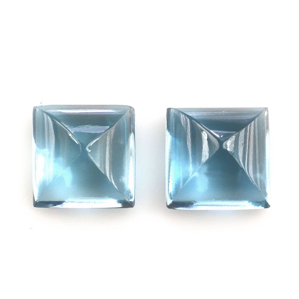 LONDON BLUE TOPAZ PYRAMID SQUARE CAB 4MM 0.53 Cts.