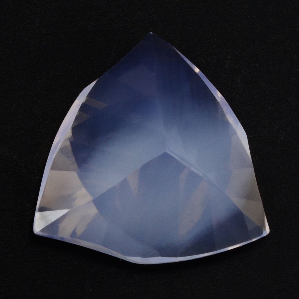 LAVENDER MOON QUARTZ LEAF CONCAVE TRILLION 14MM 7.13 Cts.