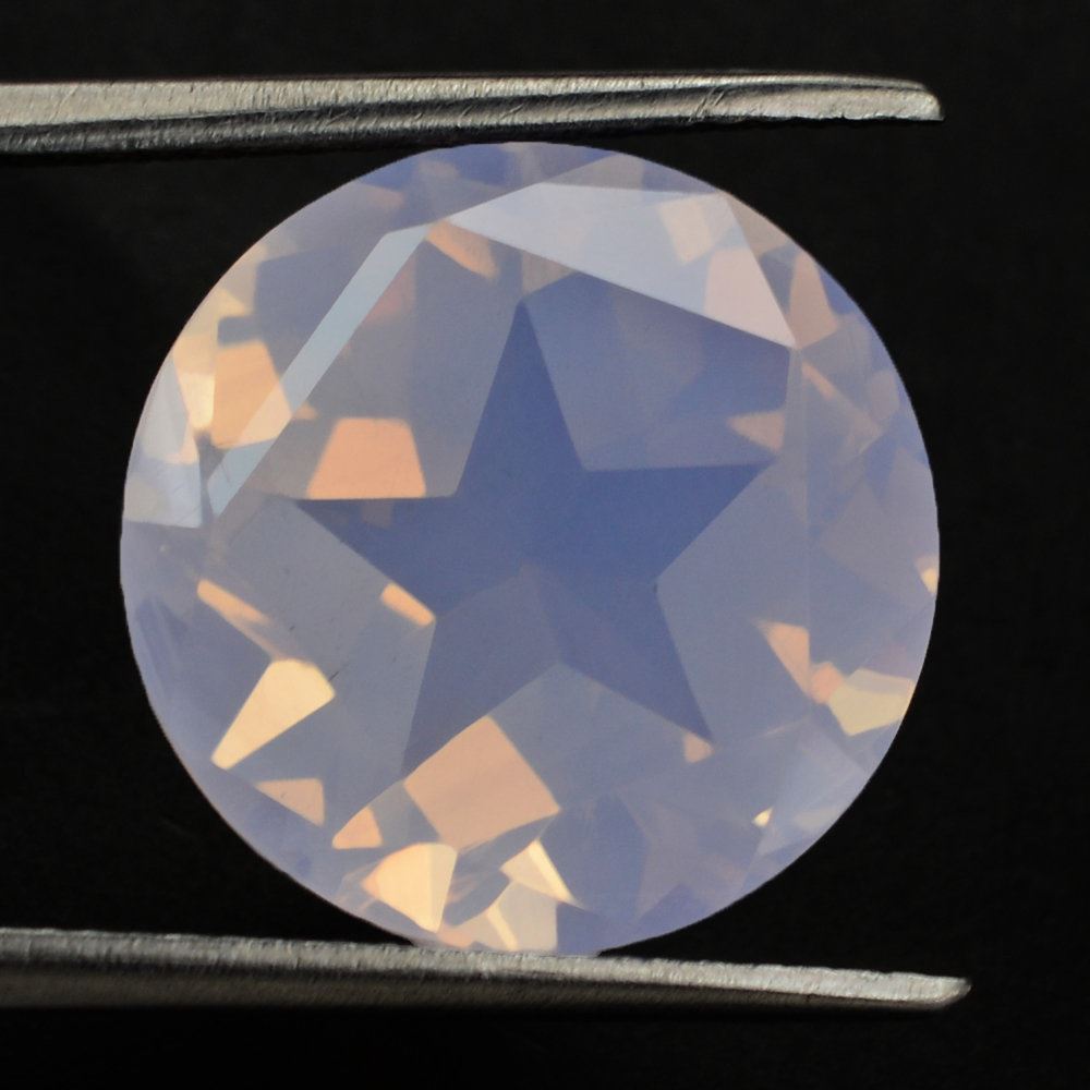 LAVENDER MOON QUARTZ PENTAGON ROUND WITH STAR CUT BACK 15MM 11.62 Cts.