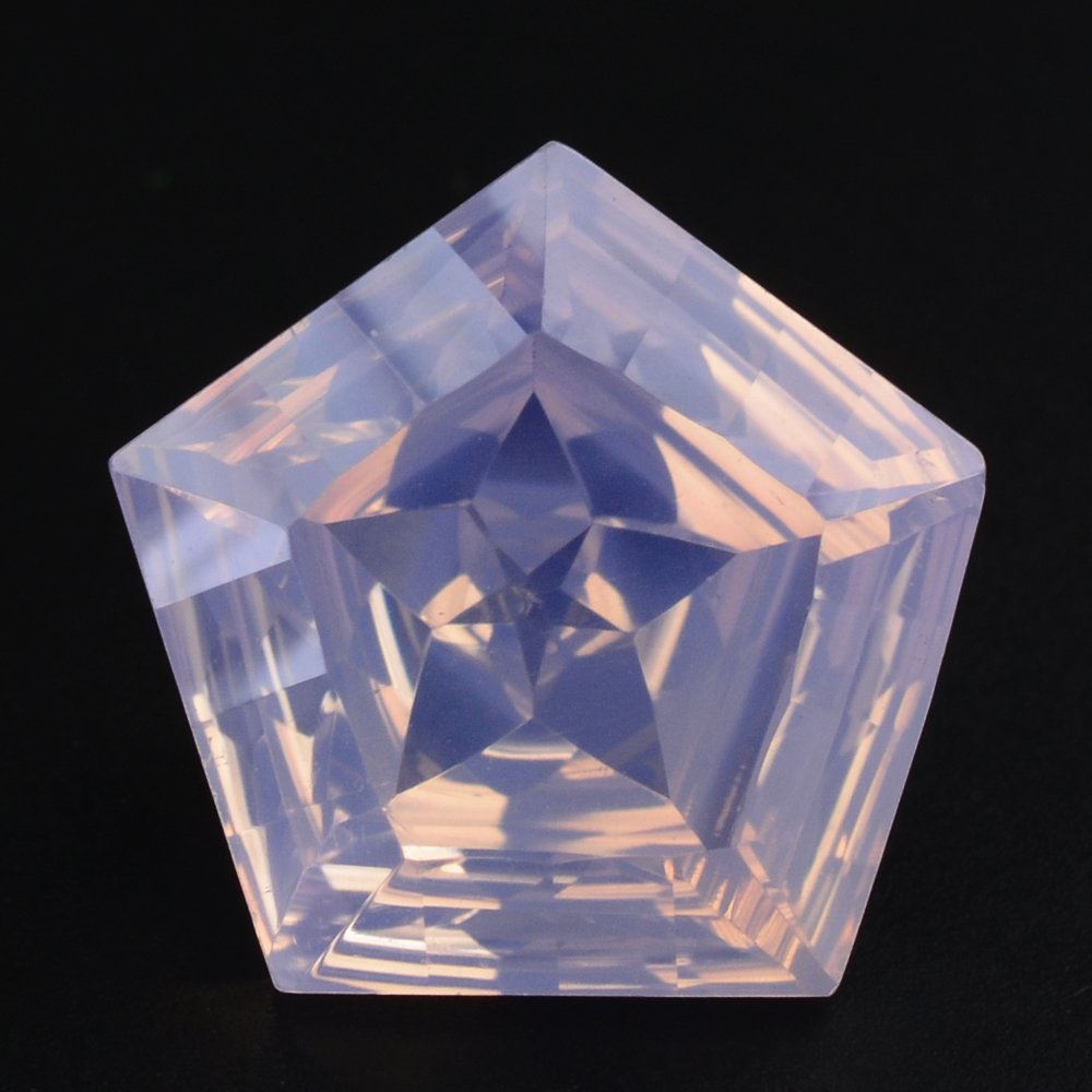 LAVENDER MOON QUARTZ STAR PENTAGON 12MM 5.12 Cts.