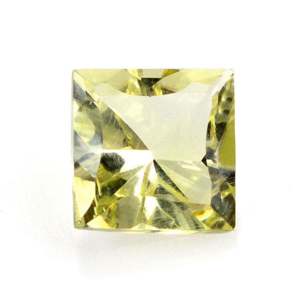 LEMON QUARTZ CONCAVE CUT SQUARE (GREEN GOLD) 6MM 0.90 Cts.