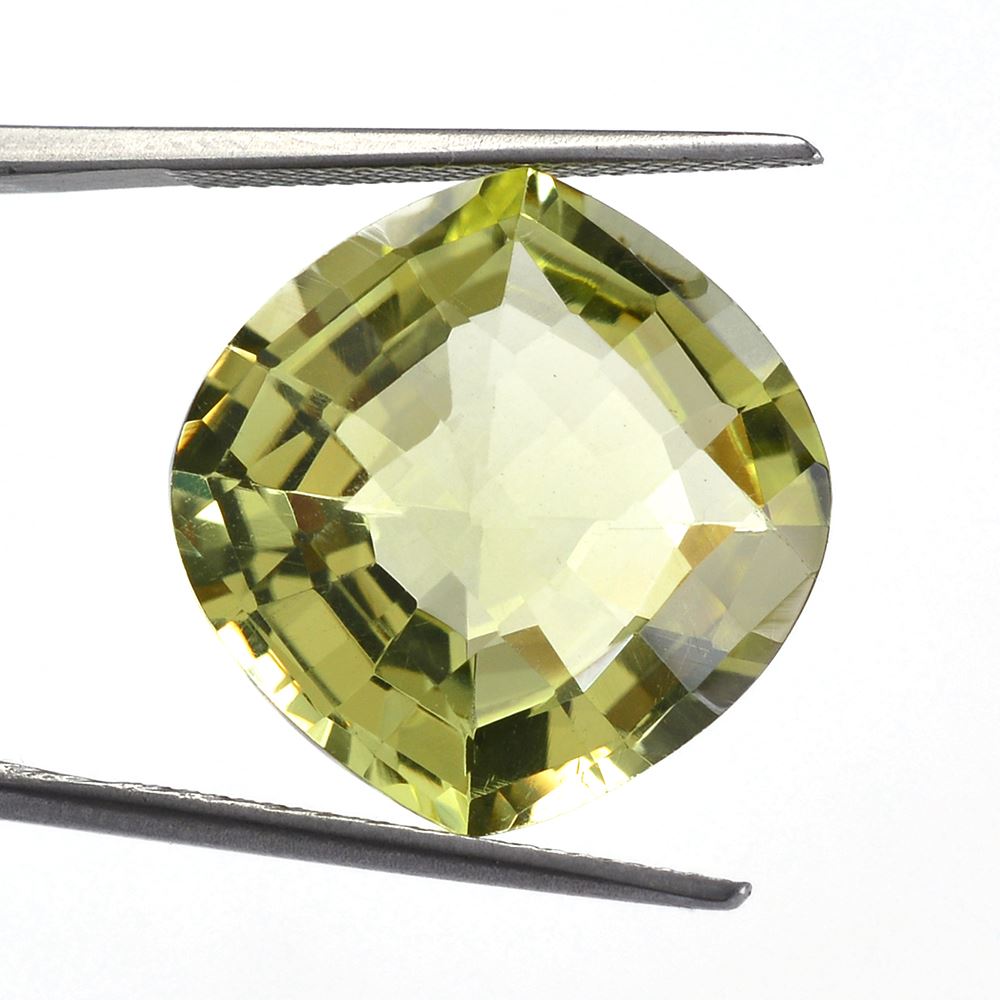 LEMON QUARTZ CHECKER CUT ON TOP STEP CUT BACK ONION 18MM 15.43 Cts.