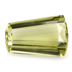 LEMON QUARTZ CUT TAPER (GREEN GOLD) 18X12X9MM 10.35 Cts.