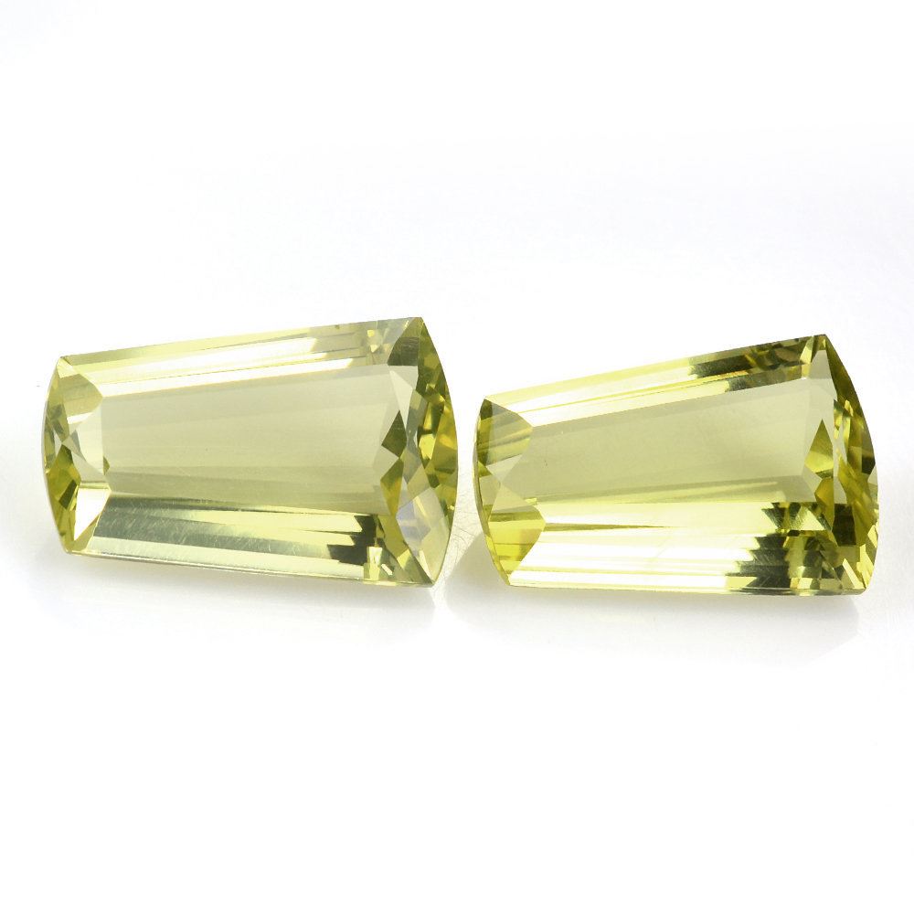 LEMON QUARTZ CUT TAPER (GREEN GOLD) 18X12X9MM 10.35 Cts.