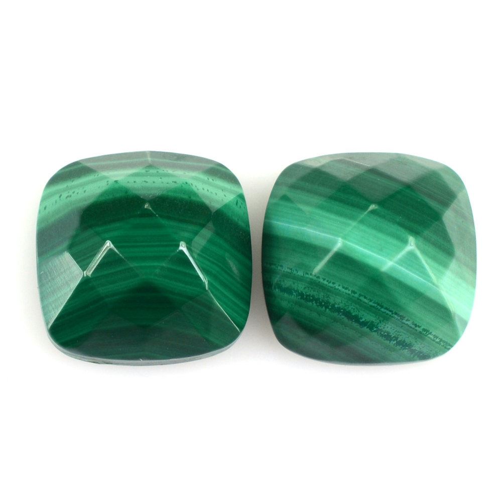 MALACHITE CHECKER CUSHION CAB 10MM 6.15 Cts.