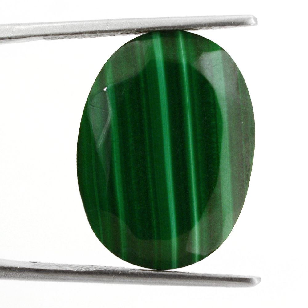 MALACHITE CUT OVAL 20X15MM 19.95 Cts.