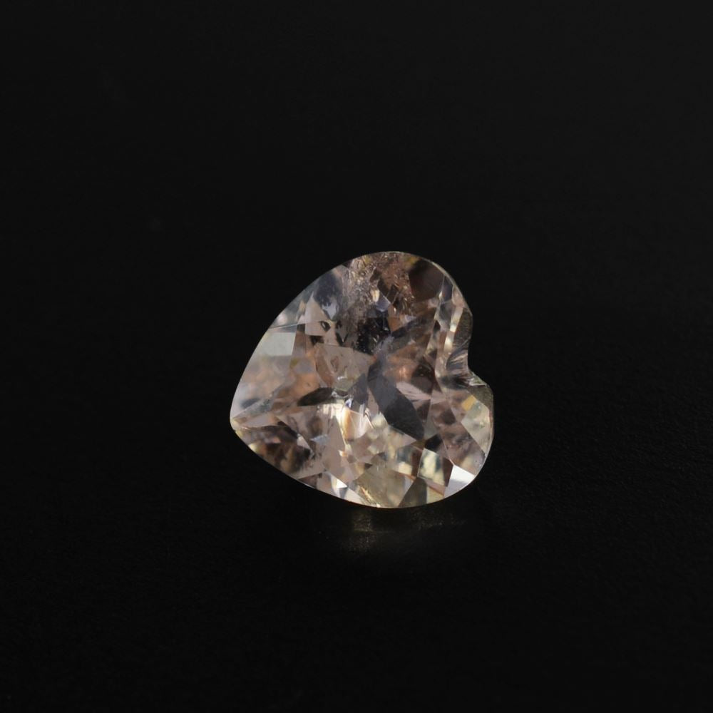 MORGANITE CUT HEART (AA) (HI) 5MM 0.41 Cts.