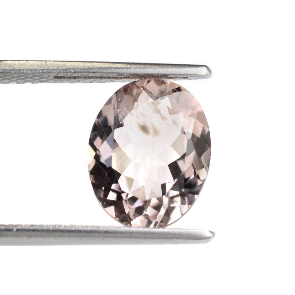 PEACH MORGANITE CUT OVAL (AA/HI) 11X9MM 3.04 Cts.