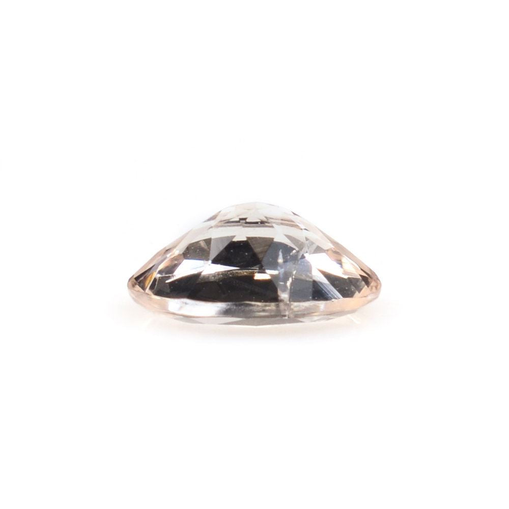 PEACH MORGANITE CUT OVAL (AA/SI) 7X5MM 0.61 Cts.