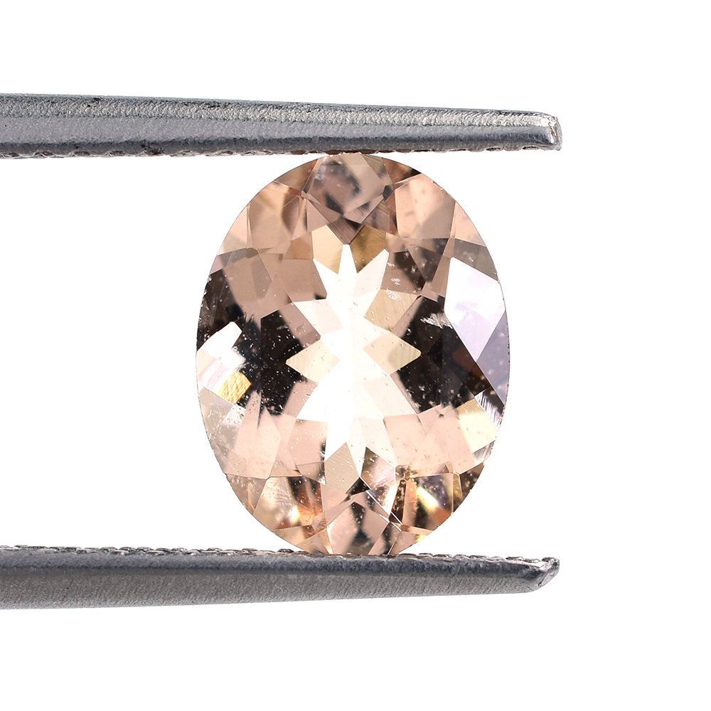 PEACH MORGANITE (YELLOWISH) CUT OVAL 9X7MM (AAA/HI) 1.40 Cts.