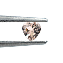 PEACH MORGANITE CUT HEART (AA/HI) 4X4MM 0.24 Cts.