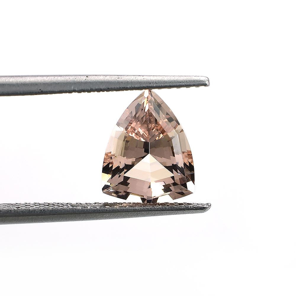 PEACH MORGANITE CUT FANCY TRILLION (AAA/SI) 10.00X8.00 MM 2.25 Cts.