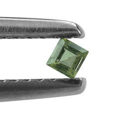 PERIDOT CUT SQUARE (TOP) 2MM 0.05 Cts.