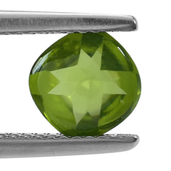 PERIDOT BUFFTOP CUSHION (SI) 7 MM 1.40 Cts.