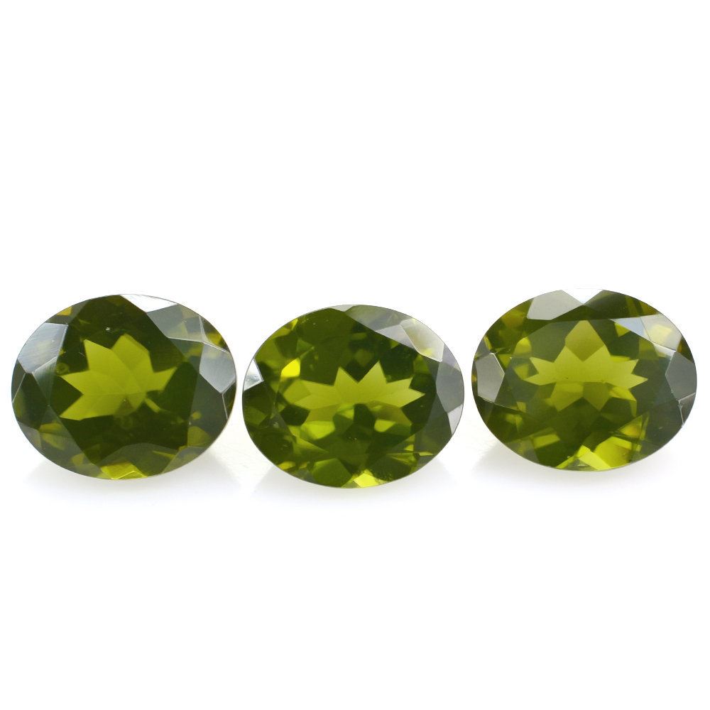 PERIDOT CUT OVAL (OILY) 11X9MM 3.76 Cts.