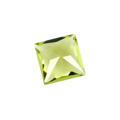 PERIDOT PRINCESS CUT SQUARE (SI) 4MM 0.38 Cts.