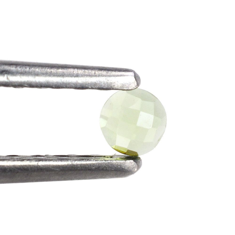 PERIDOT CHECKER ROUND CAB (TOP) 3MM 0.18 Cts.