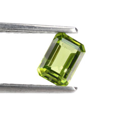 PERIDOT CUT OCTAGON (SI) 7X5MM 1.15 Cts.