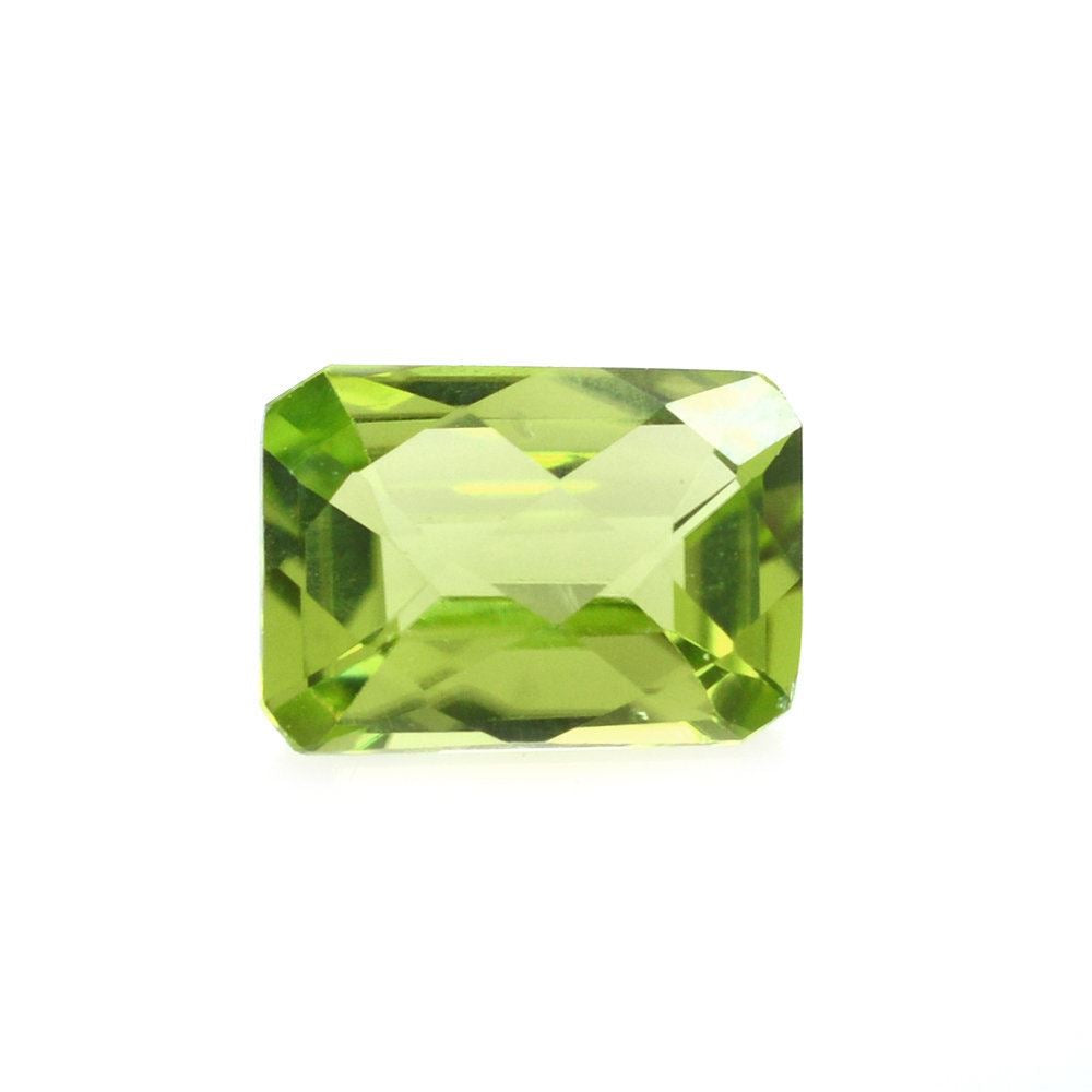 PERIDOT CHECKER CUT OCTAGON (TOP) 7X5MM 0.89 Cts.