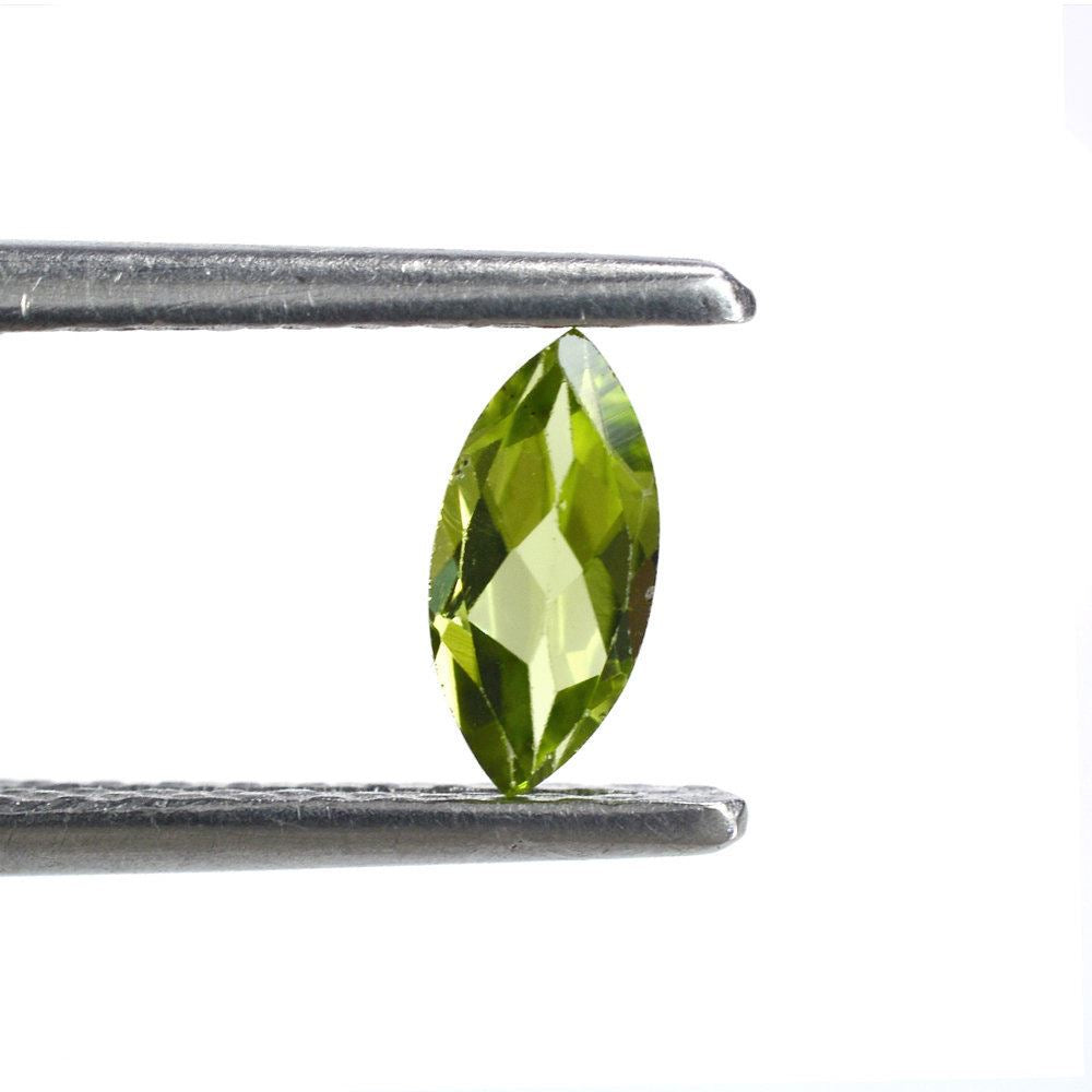 PERIDOT CUT MARQUISE 7X3.50MM 0.51 Cts.