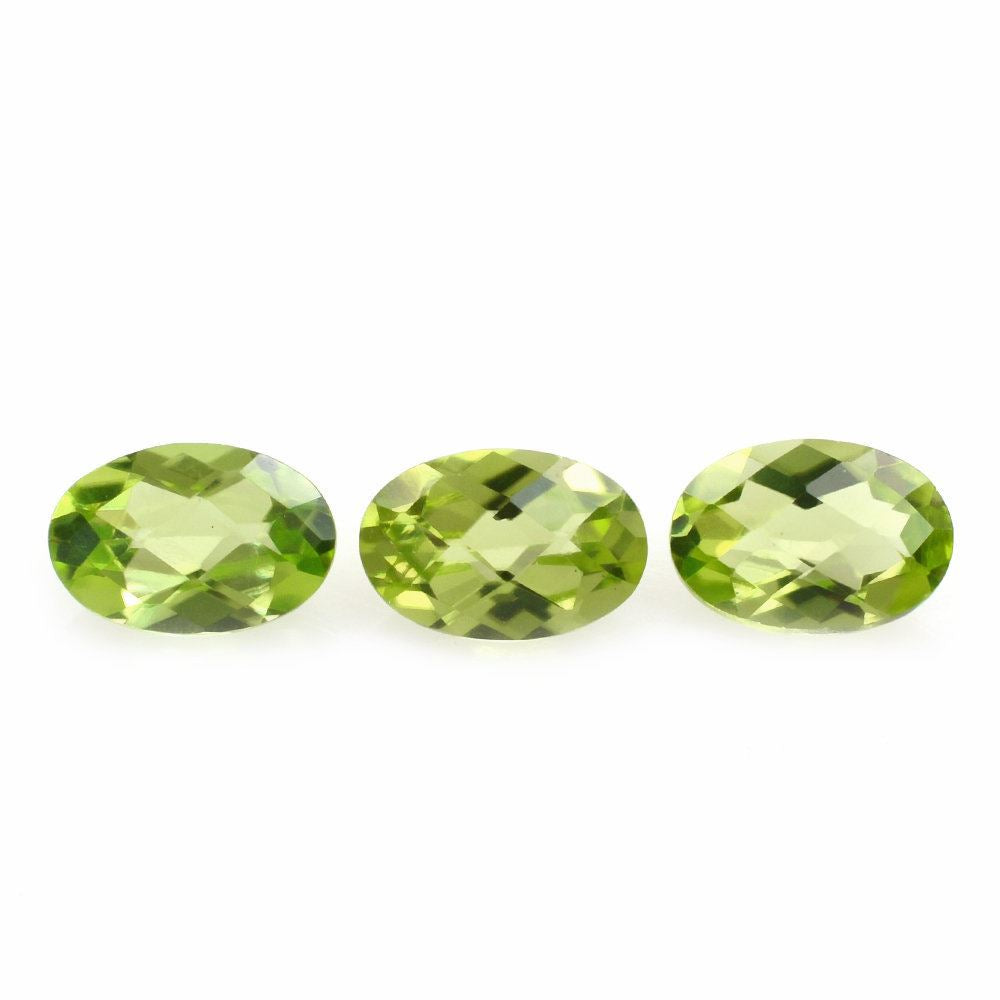PERIDOT CHECKER CUT OVAL CAB (TOP/CLEAN) 6X4MM 0.48 Cts.