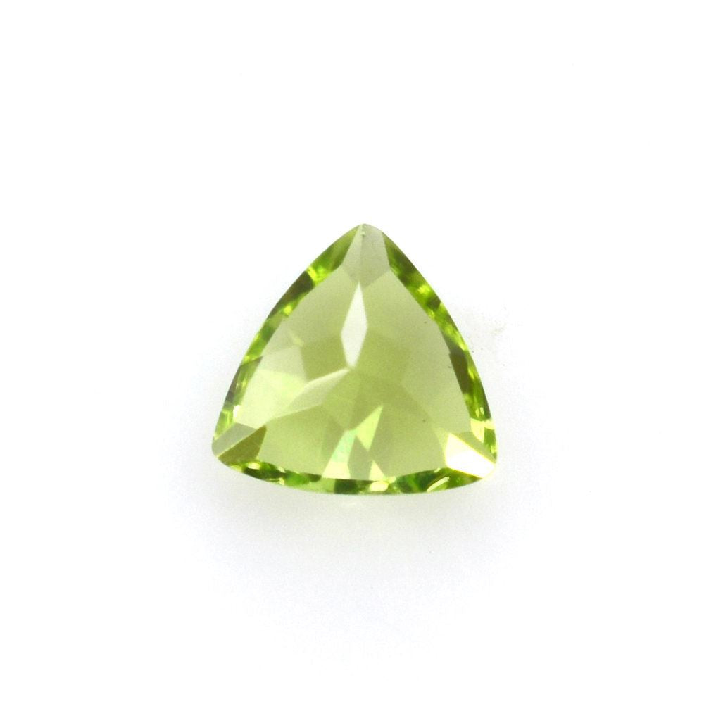 PERIDOT CUT TRILLION (TOP) 4MM 0.28 Cts.