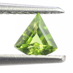 PERIDOT BIAZIZ PENDULUM CUT FANCY (TOP) (DES#329) 5MM 0.41 Cts.