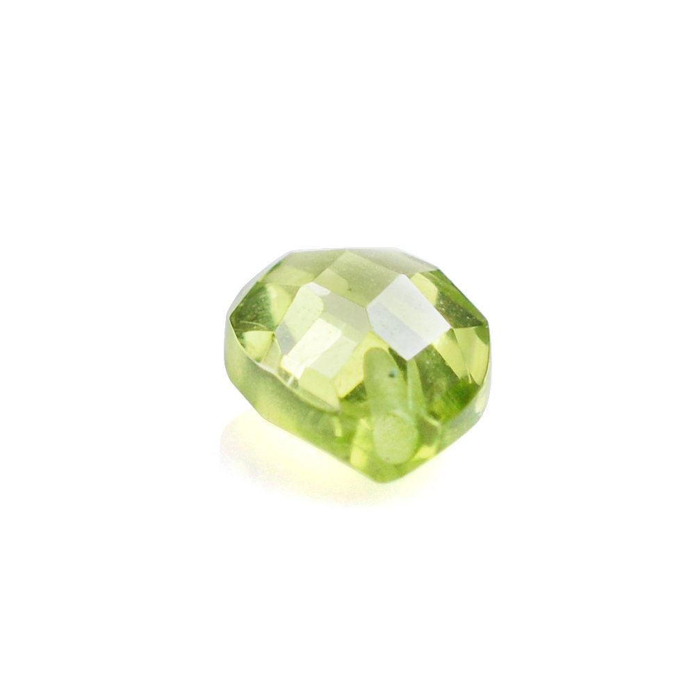 PERIDOT BRIOLETTE PEAR (HALF DRILL) (SI) 6X4MM 0.51 Cts.