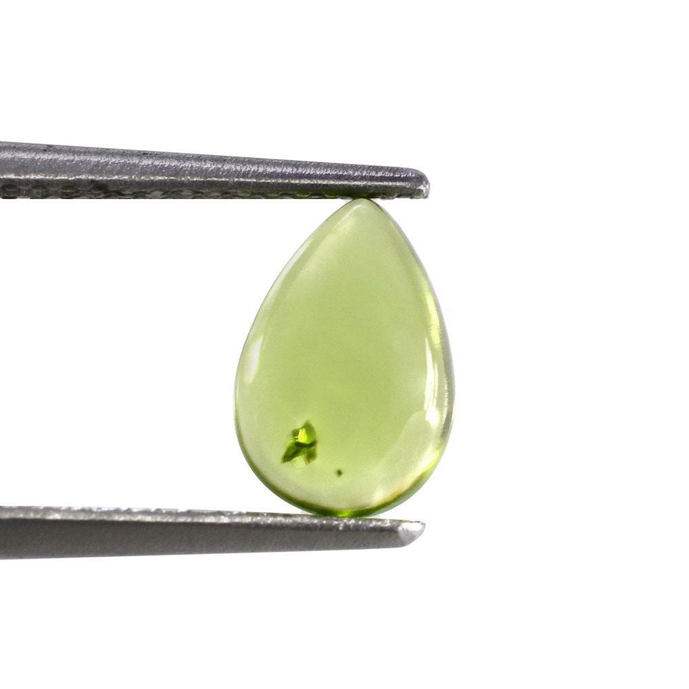 PERIDOT PLAIN PEAR CAB 9X6MM 1.62 Cts.