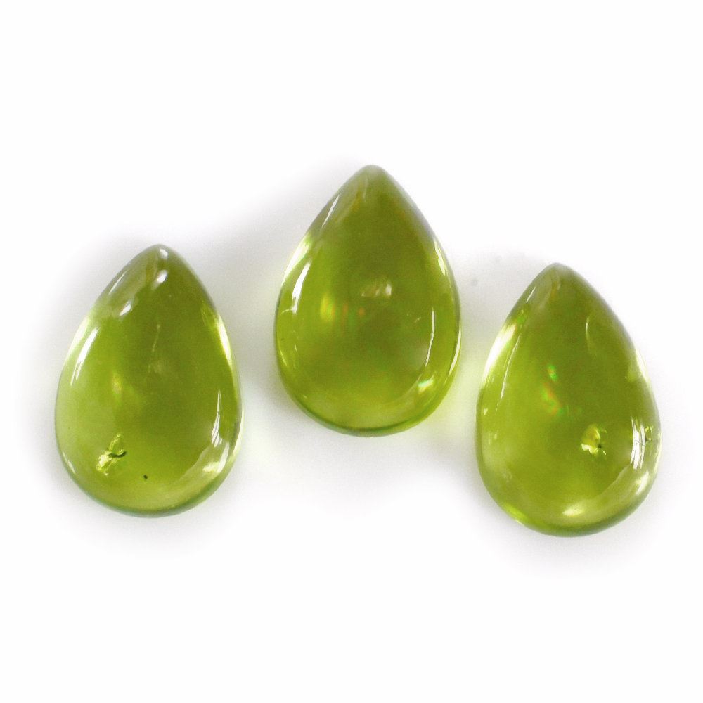 PERIDOT PLAIN PEAR CAB 9X6MM 1.62 Cts.