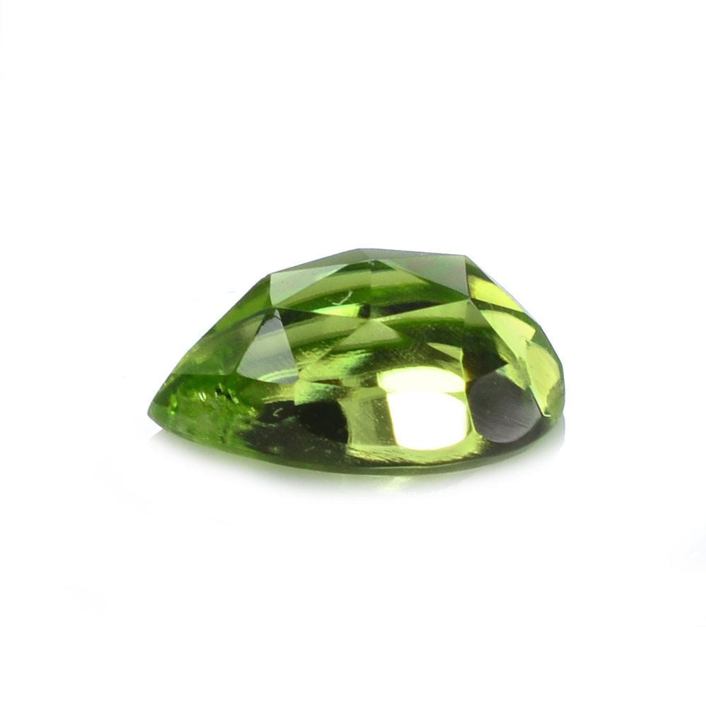 PERIDOT ROSE CUT PEAR CAB (SI) 9X6MM 1.42 Cts.