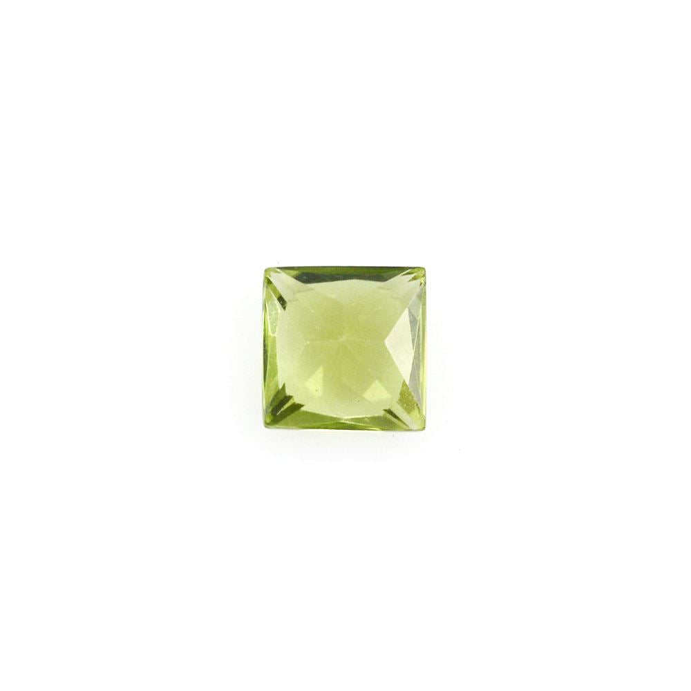 PERIDOT PRINCESS CUT SQUARE (TOP) 4MM 0.37 Cts.